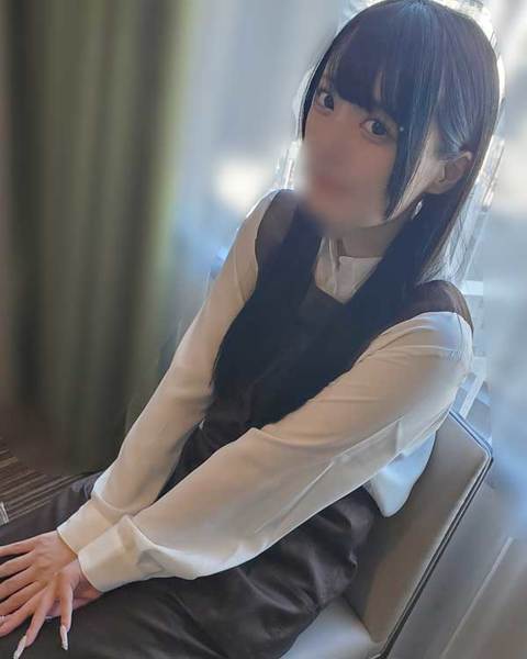 fc2-ppv 3118849 【限定連絡先公開顔出し】ろり巨乳の裏垢女子の表の顔はネイリストのインスタ女子。巨根を美味しそうにフェラ・中出し {