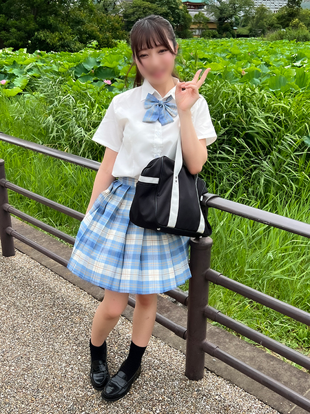 fc2-ppv 3125923 ※数量限定※【小女・不倫】おとこを狂わす小悪魔J/ｋ・りお18歳 まん汁垂れまくり10代まんこにおじさんちんぽを生挿入 中出し2回 {