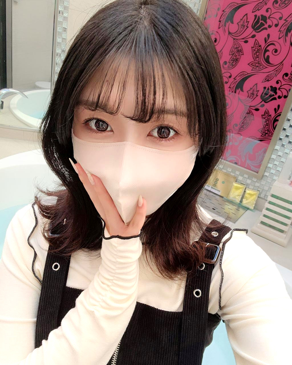 fc2-ppv 3142780 「#68」※限定特典あり※雰囲気抜群のインスタ美女！映える露天風呂で開放的かつ優雅な中出しセックス♡ほぼ天国♡ {