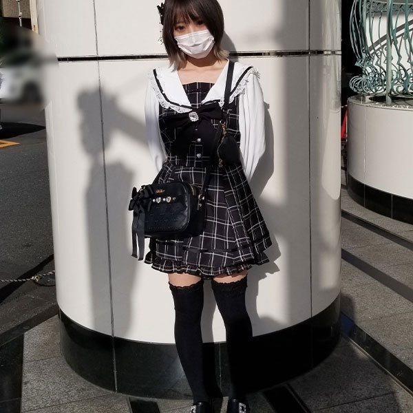 fc2-ppv 3270472 【ハメ撮り・中出し】ニーハイソックスが似合う18歳スレンダー□り美○女に連続中出し {