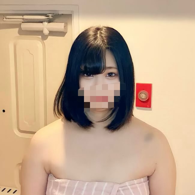 fc2-ppv 3298231 【無】500pt（アプリで知り合ったむちむち**ヤリマン娘を口説いて撮影して無許可で中出しをしました！）※レビュー特典／高画質Ver {