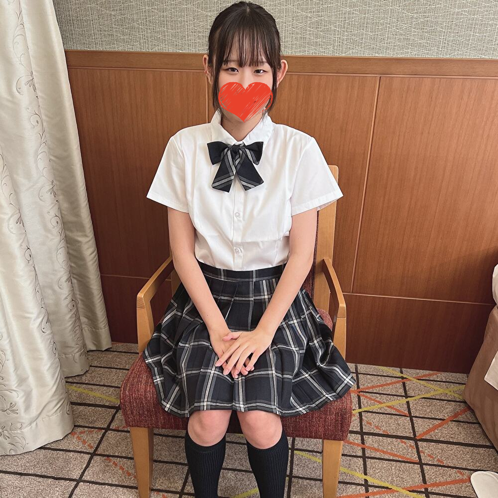fc2-ppv 3924921 危険なアンダー。ヤバさの残る甘酸っぱい匂いに背徳感が倍増！大人たちの理性は崩壊！大量中出し、大量顔射、大量口内射精の３連発！！ {