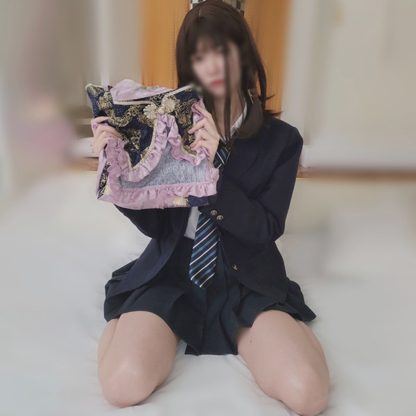 fc2-ppv 3977699 【限定顔出し15000→7500】女優のたまご。ハロウィン前…クンニで切ないアヘ顔に膣中大量射精 {