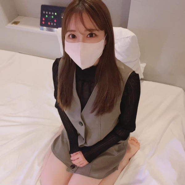 fc2-ppv 3985285 【初回数量限定50％オフ】【膣内過敏症のドエロ嫁！】 レス旦那に寂しさMAXのマ●コを実食！ スレンダー巨乳妻が久々ックスに悶絶！【紗綾(29)】【レビュー特典あり】 {