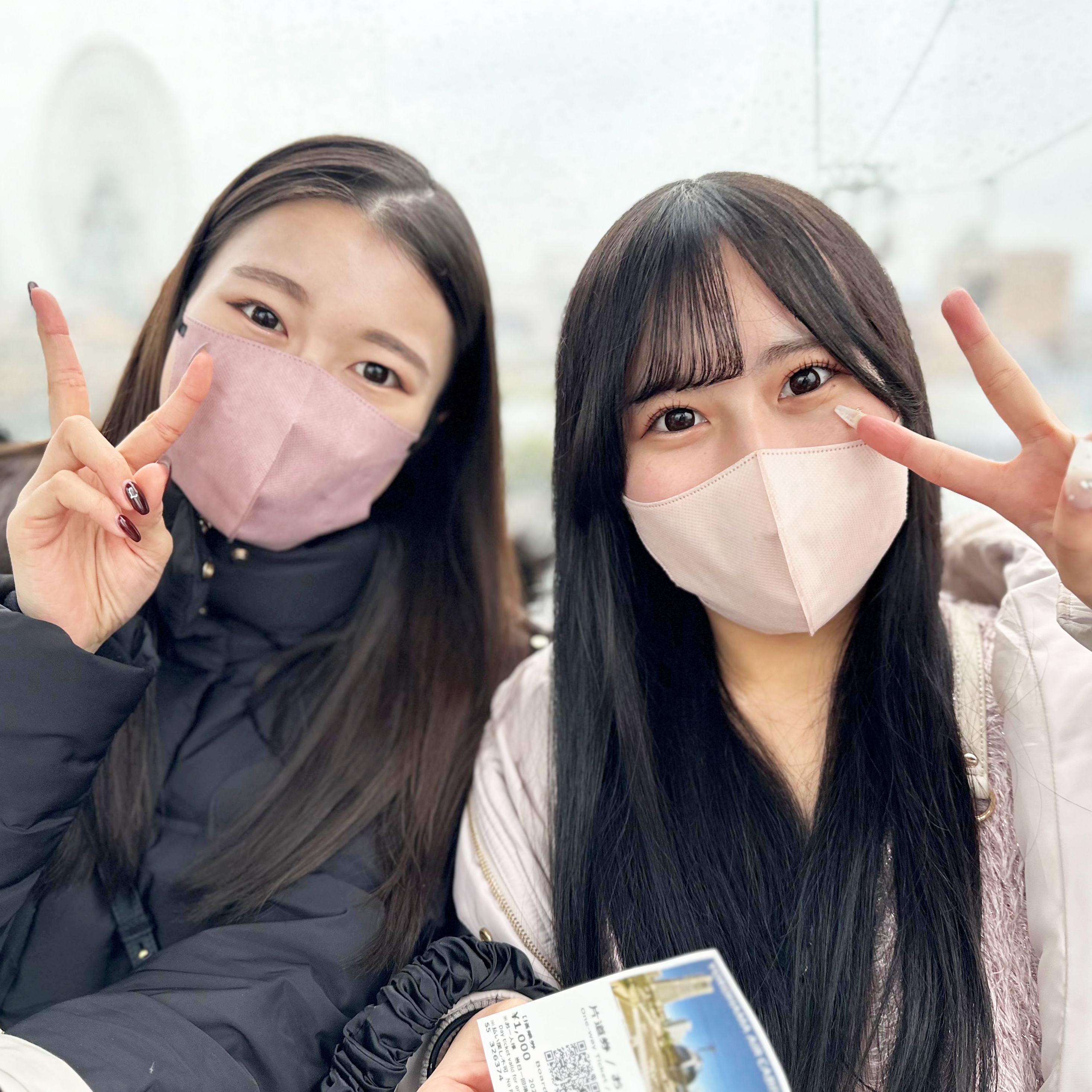 fc2-ppv 4326418 1週間限定価格！【無/逆3P】このまま三人で遊ばない？**会に乱入しそのまま3Pに発展♡清楚系の彼女とスレンダーボディの欲求不満な友達に囲まれて中出し一回、フェラ抜き一回を収録♡特典で別視点カメラ有り {