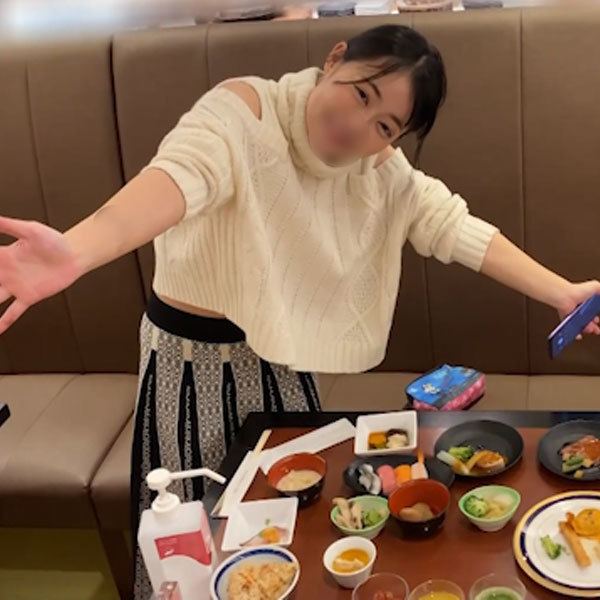 FC2-PPV 4353757 ※数量毎に値上げします※【顔出し】【NTR・中出し】旦那からDVを受けてるであろう人妻の誘いに乗ったら、他人棒で女の凄い部分が炸裂してました。 {