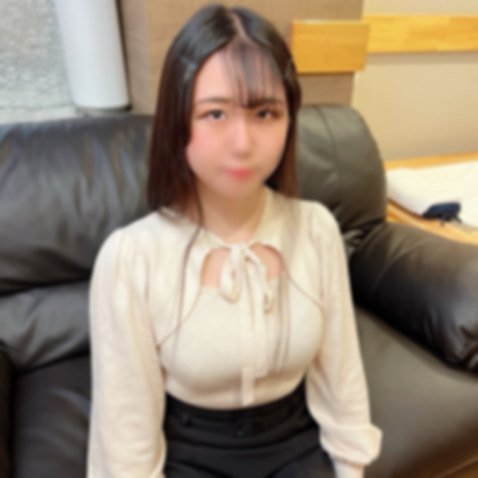 fc2-ppv 4383198 【初撮り】フラれた未練を払拭したいと願う、お.さなさの残る黒髪美女と精液の上書き中出しセックス。 {