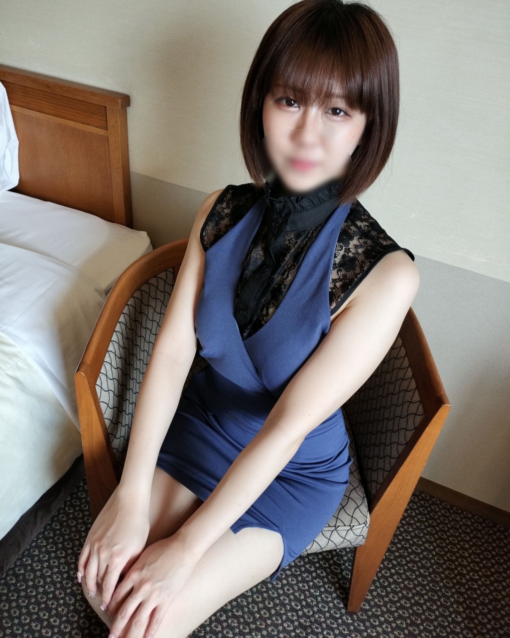 FC2-PPV 4405826 【無修正】バリバリのアイドルをしていた短大生が決意？の顔出しOK！！ ★涼*・20歳・155cm・46kg・65(Ecup)★着エロまで撮影のつもりでしたがノリで生ハメ撮りに…リアルJDとの濃厚中出し {
