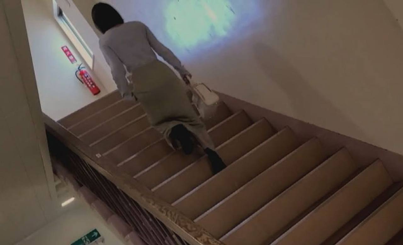 fc2-ppv 3181075 【個人】ドＭの小柄妻の穴をかき回すと、もはや苦痛ではなく至福にかわっていく。 {