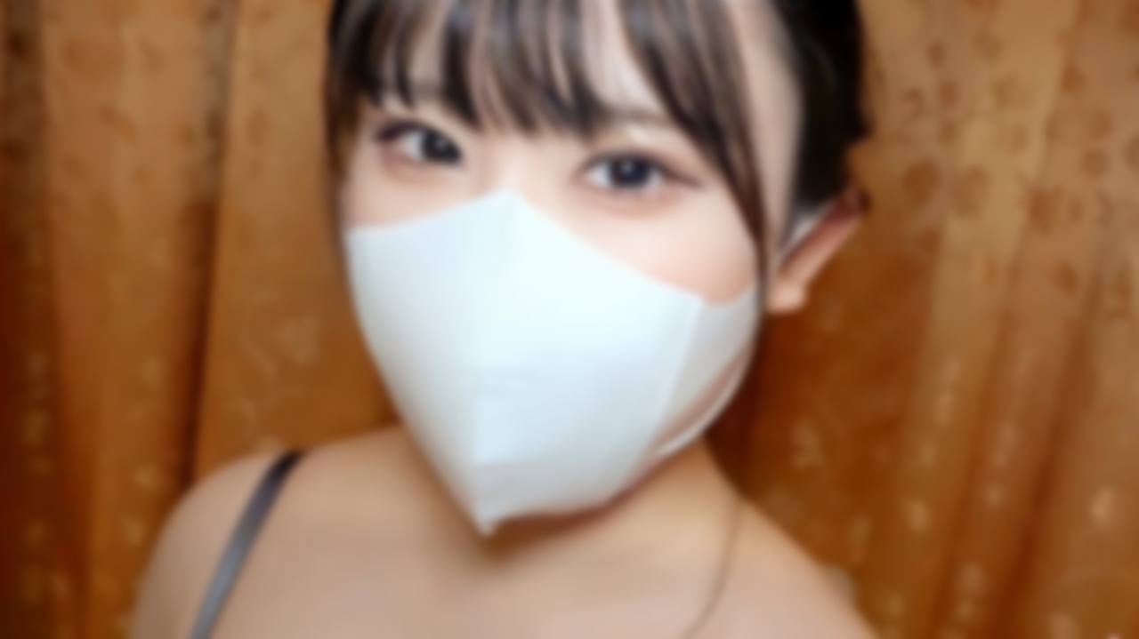 FC2-PPV 4463217 【無】街で見つけた完全素人美人さん、ホテルへ連れ込みニーハイ履かせてハメ撮り。初めてなのにごっくん一回と、中出しさせてくれました。※特典高画質版 {