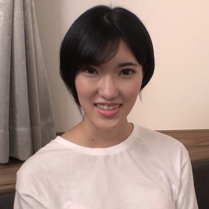 FC2-PPV-4975305 【個撮】とんかつ屋さんでバイトしている女子大生（ゆきなﾁｬﾝ）【初】中出しをいただきます！！