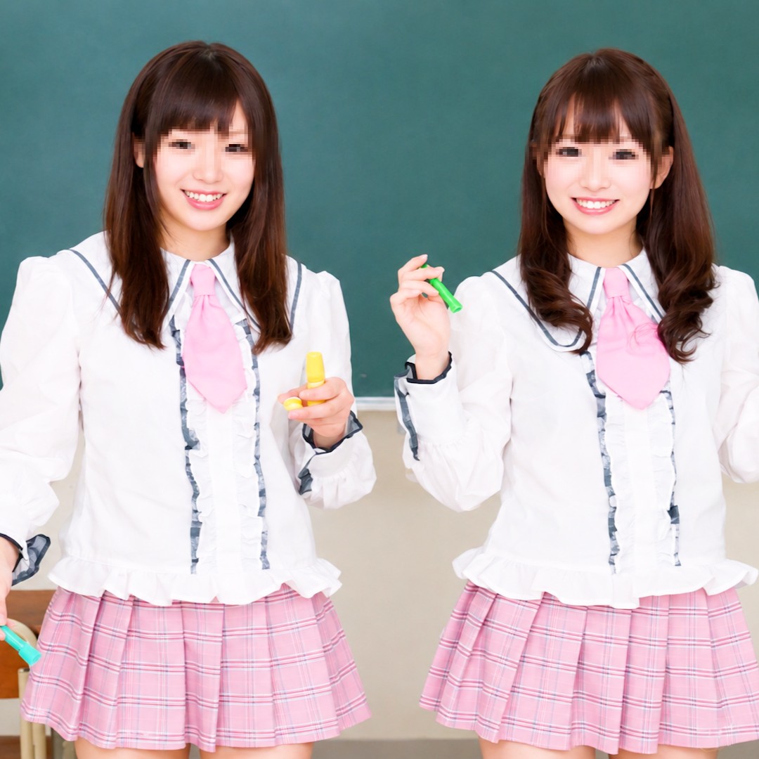 FC2-PPV-4975751 ★期間限定公開★激かわ一卵性双子アイドルのド変態ペニパンレズ性交★18歳 ド変態双子が誰もいないスタジオでペニパンで爆イキ連発変態レズセックス★本気の爆イキ連発