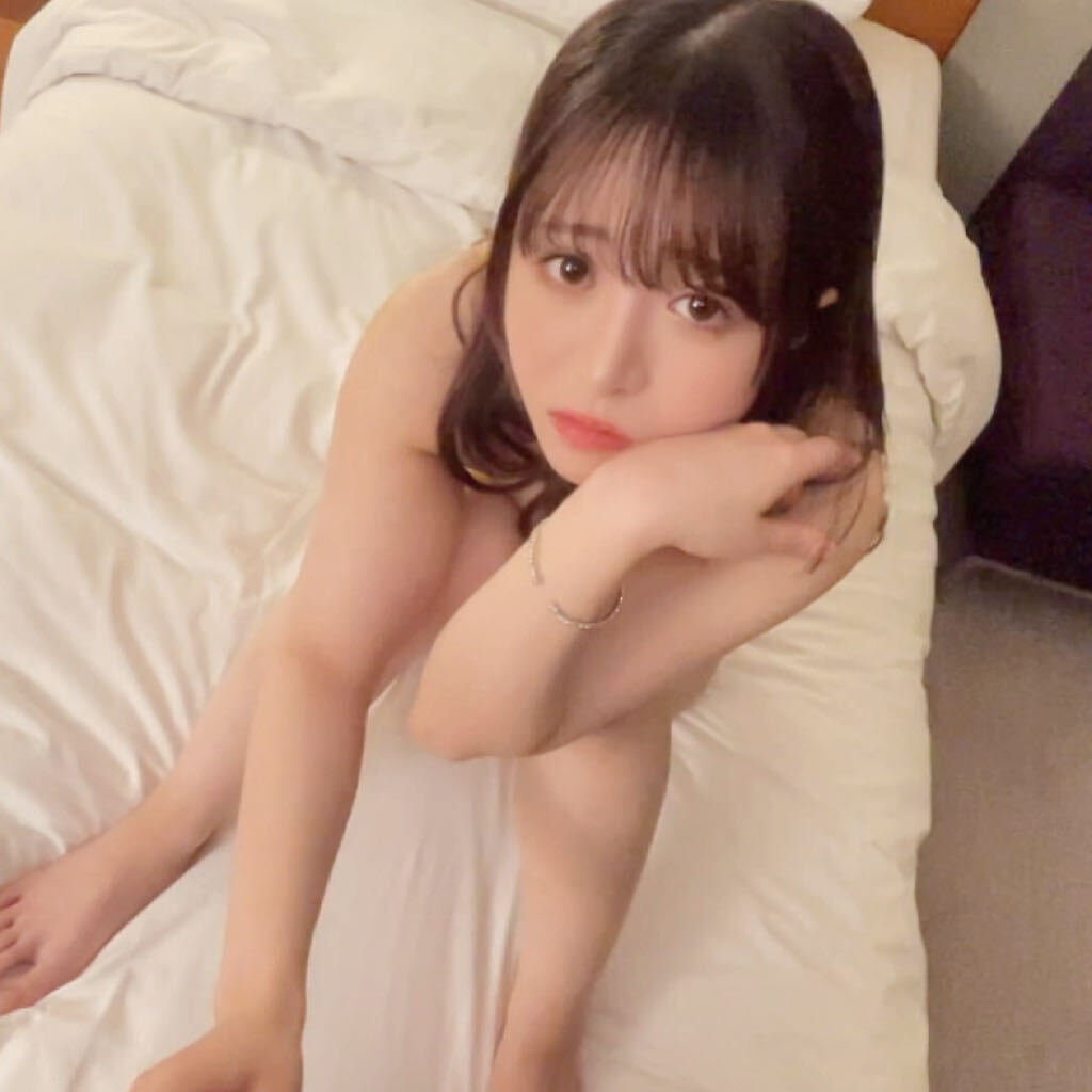 FC2-PPV-4975765 【完全独占】腹筋美とGカップを誇る現アイドル。極密アトリエで肉感爆発絶頂。