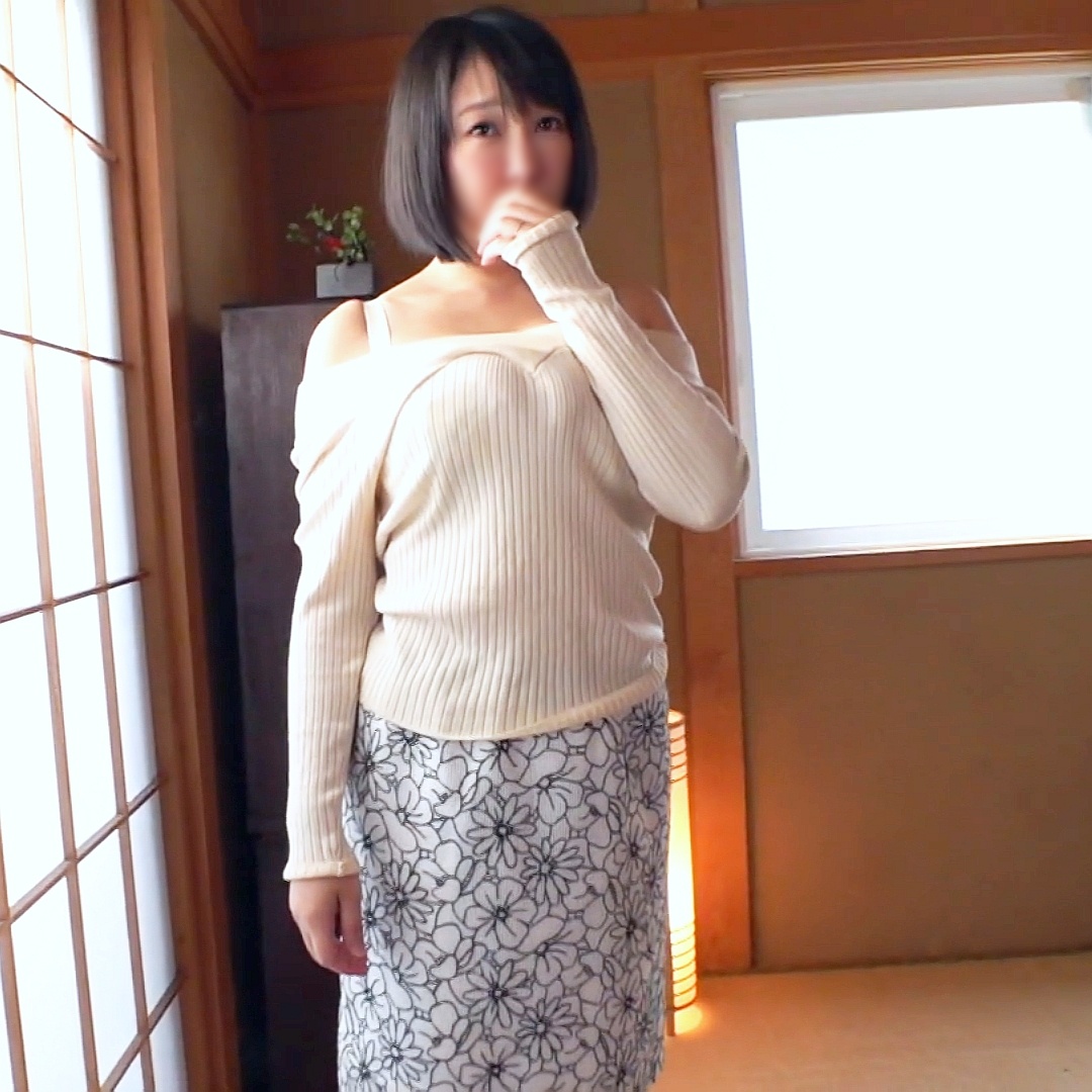 FC2-PPV-4976473 ブラ跡、パンツ跡くっきり残るﾑﾁﾑﾁ清楚顔人妻(34) 目を惹くGカップが派手に揺れるほどのガン突きにマゾ〇醒！不倫中出しまで受け入れた昼下がりの出来事。