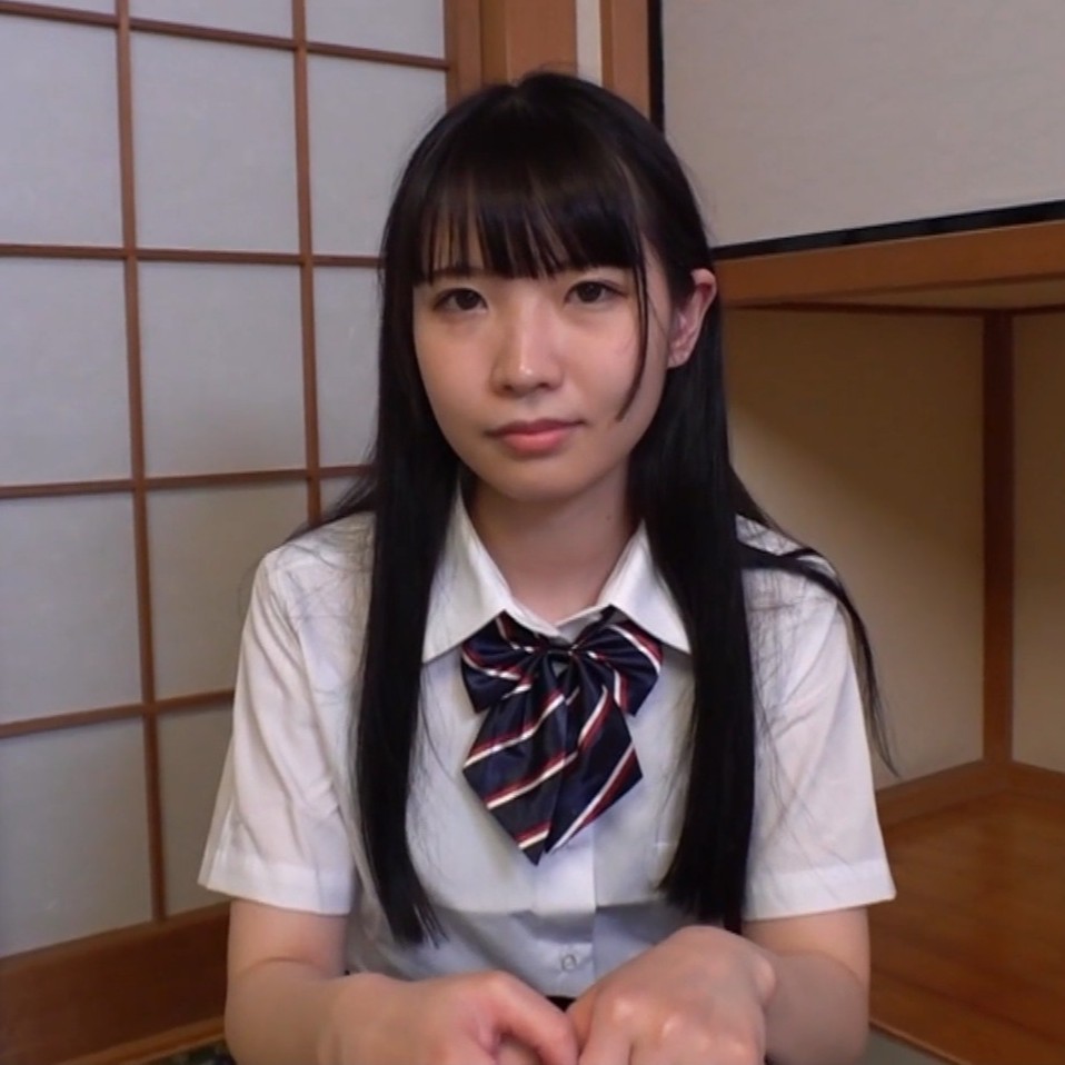FC2-PPV-4977407 【純真の解放】人気ローカルアイドルグループのセンターを務め、初写真集がAmazonランキング1位を記録した正統派アイドル(18歳Cカップ)が、プライベートで完全に理性を失い狂い咲くガチハメ…！