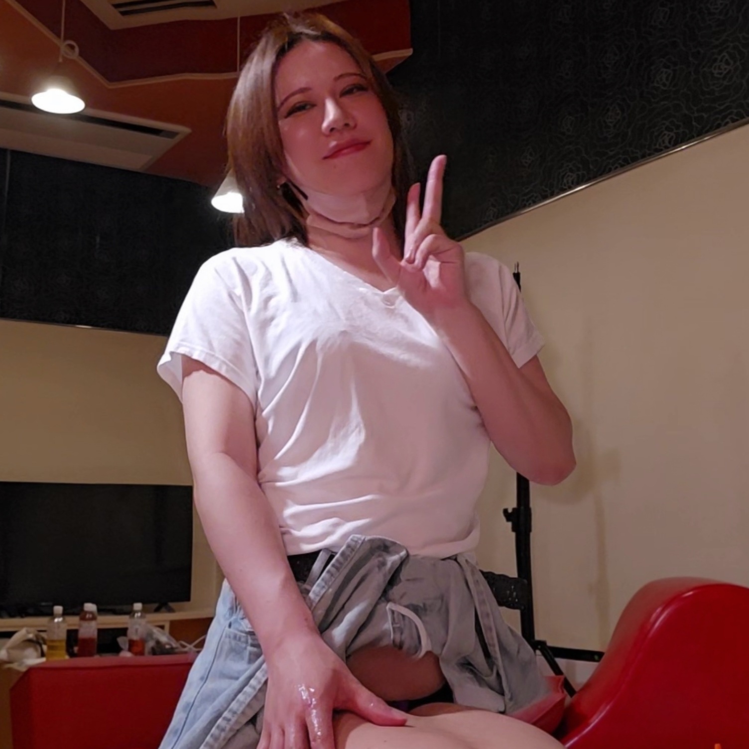 FC2-PPV-4977903 【女装】出張マッサージのお客様がM男だったので逆アナでたっぷり責めて中出し♡