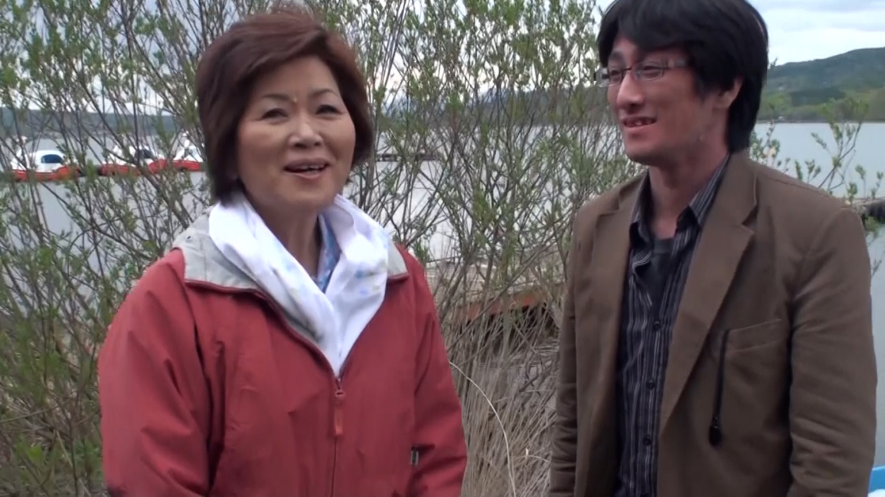 FC2-PPV-4977959 A194F08 湖畔で釣舟を営む元気で爽やかな未亡人熟女と常連さんの初撮り中出しセックス！