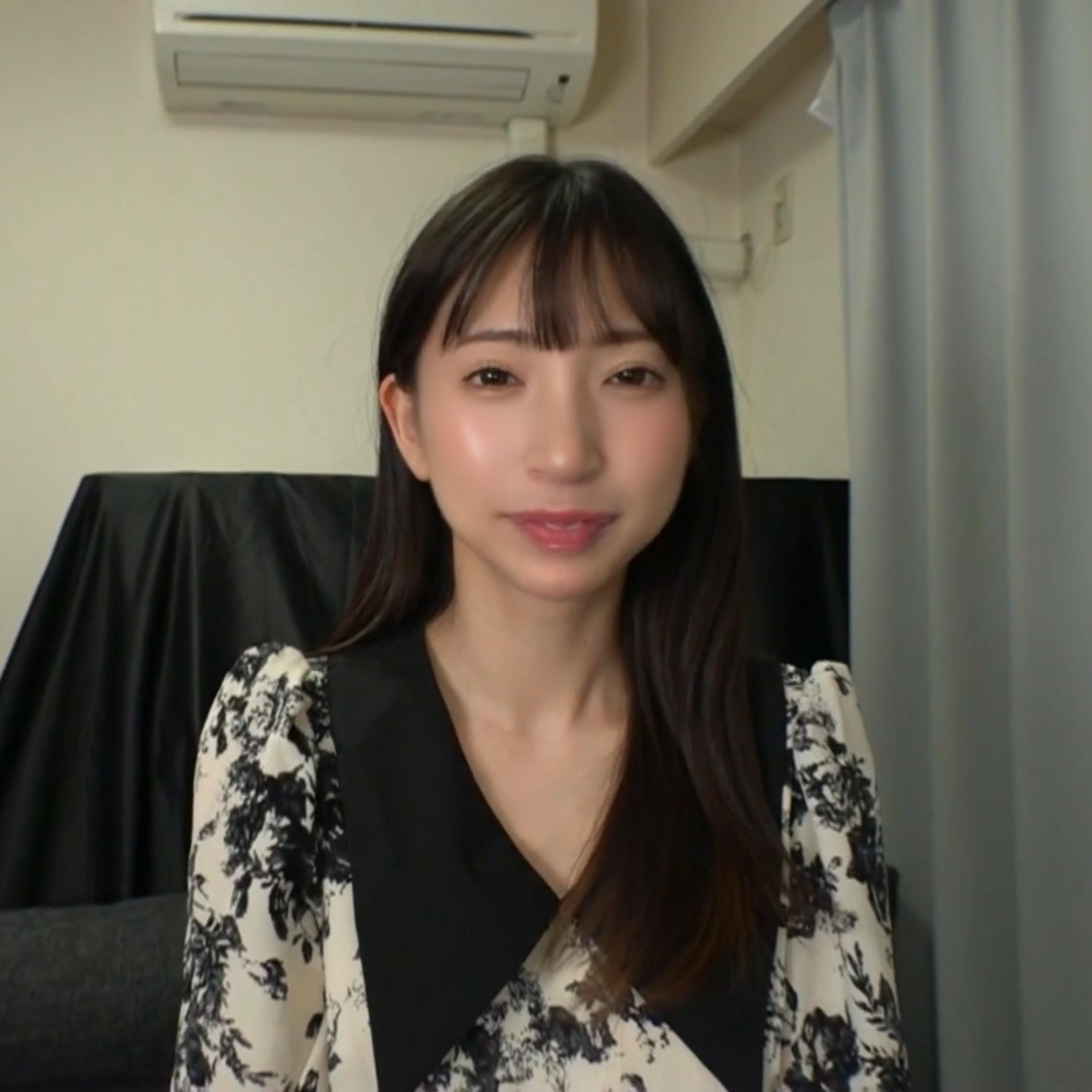 FC2-PPV-4978213 【スレンダー/顔射】身長148cm19歳。恩師と結婚した若奥様を徹底的に辱めた映像。妊娠覚悟の孕ませSEX