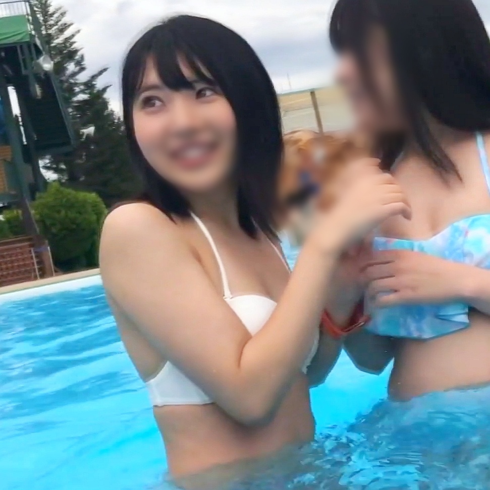 FC2-PPV-4978785 彼氏無しで半年以上チンポを見てすらいない大生。 初めての電マと生ハメで快楽堕ち♥舌出しメス顔を浮かべてイっている最中の中出しに脳とろけ状態。