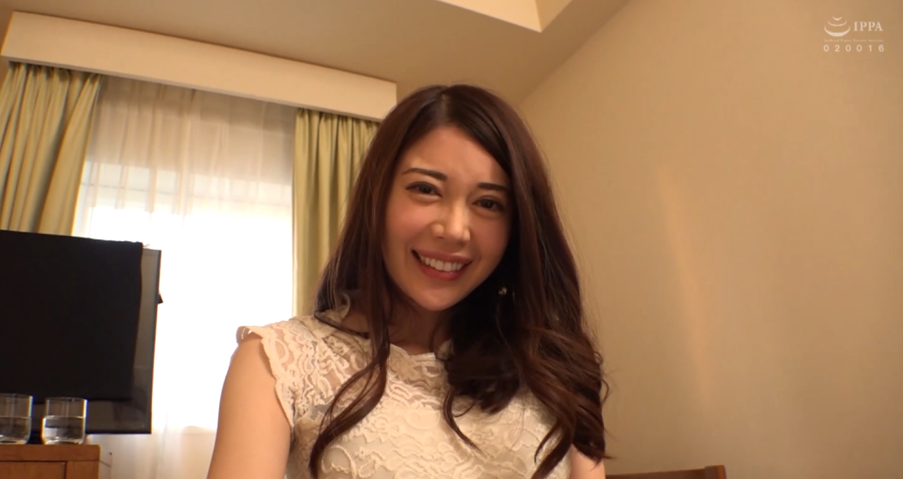 FC2-PPV-4979671 顔面偏差値高めの素人3人収録！激エロSEX動画その1