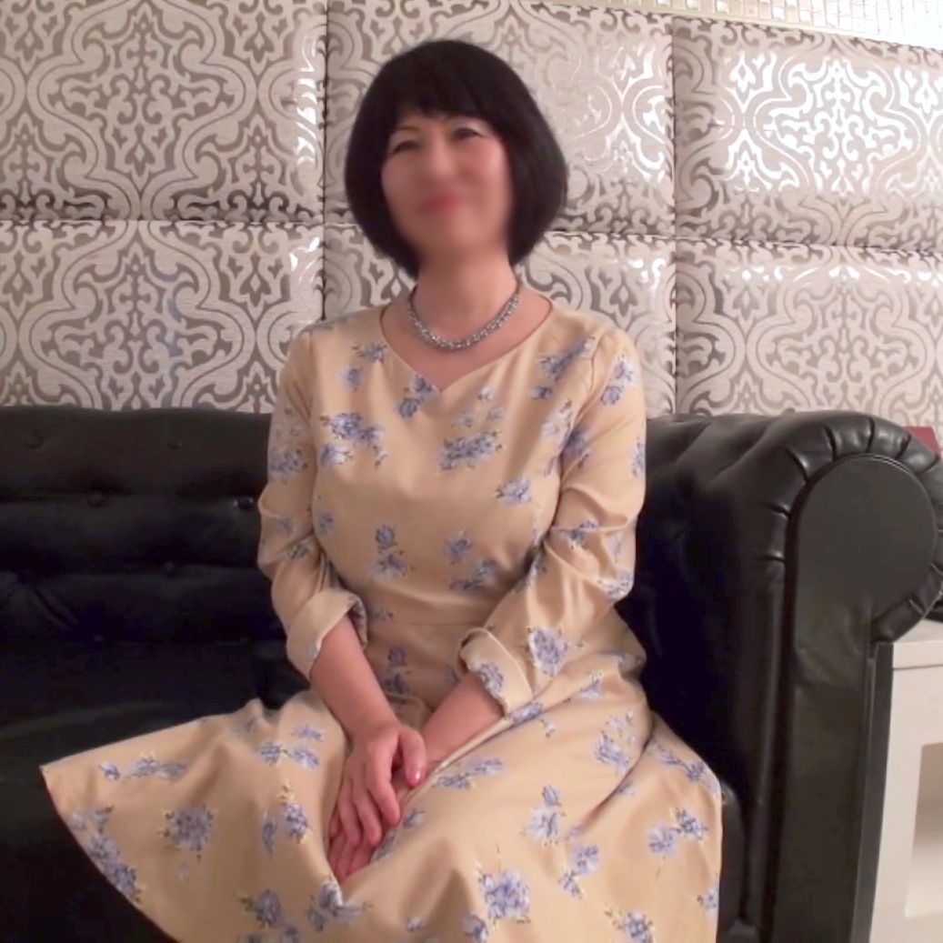 FC2-PPV-4979774 品性をお持ちながらHカップ爆乳際立つシコボディの人妻さん(50) 閉経直前でも性欲の衰えがなく他人棒でイクー!!