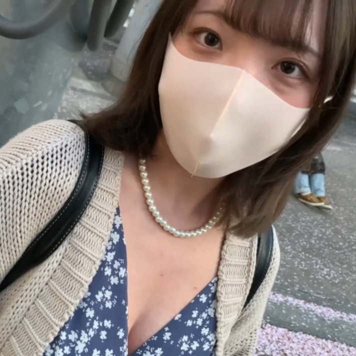 FC2-PPV-4980817 【素人・個撮】1年目の看護師さんをデートに誘って、そのまま生ハメ撮影♥