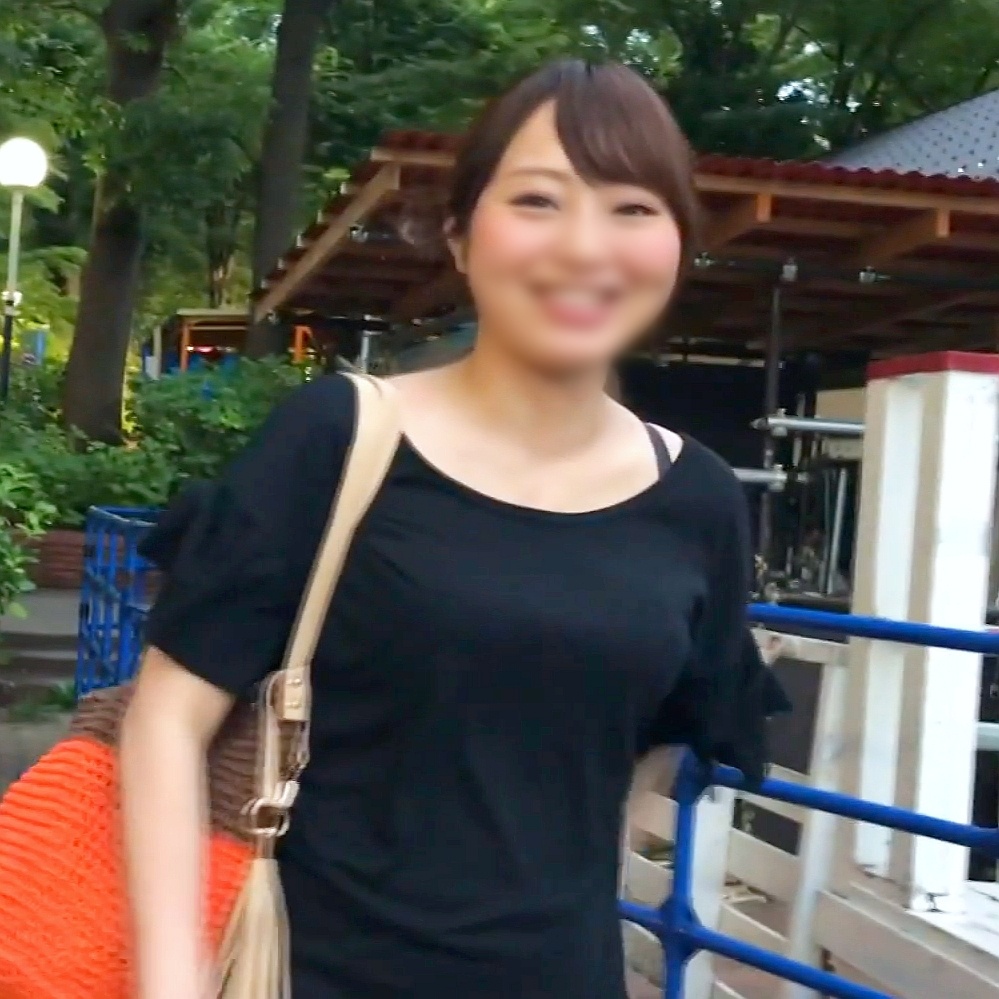 FC2-PPV-4980843 セックス経験1回、気が強い系統の顔してシャイな女シ大生(20) 初めての生ハメが気持ち良すぎて受け身でヨガりっぱなしの夏休み♥