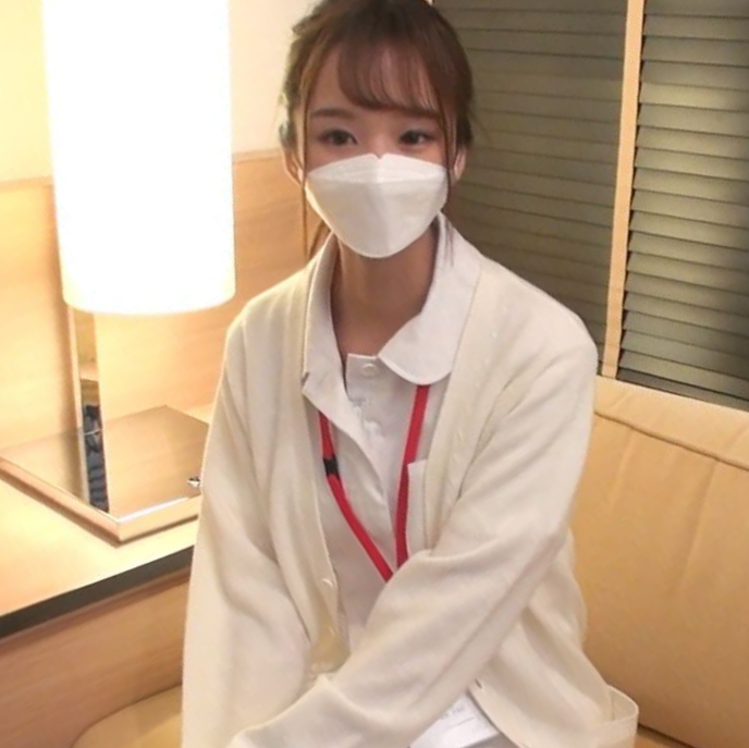 FC2-PPV-4980919 白衣の天使降臨　久々のフェラに口内射影で精子の味を思い出し最後は中出し懇願　本物のナース服で撮影できた奇跡のハメ撮り