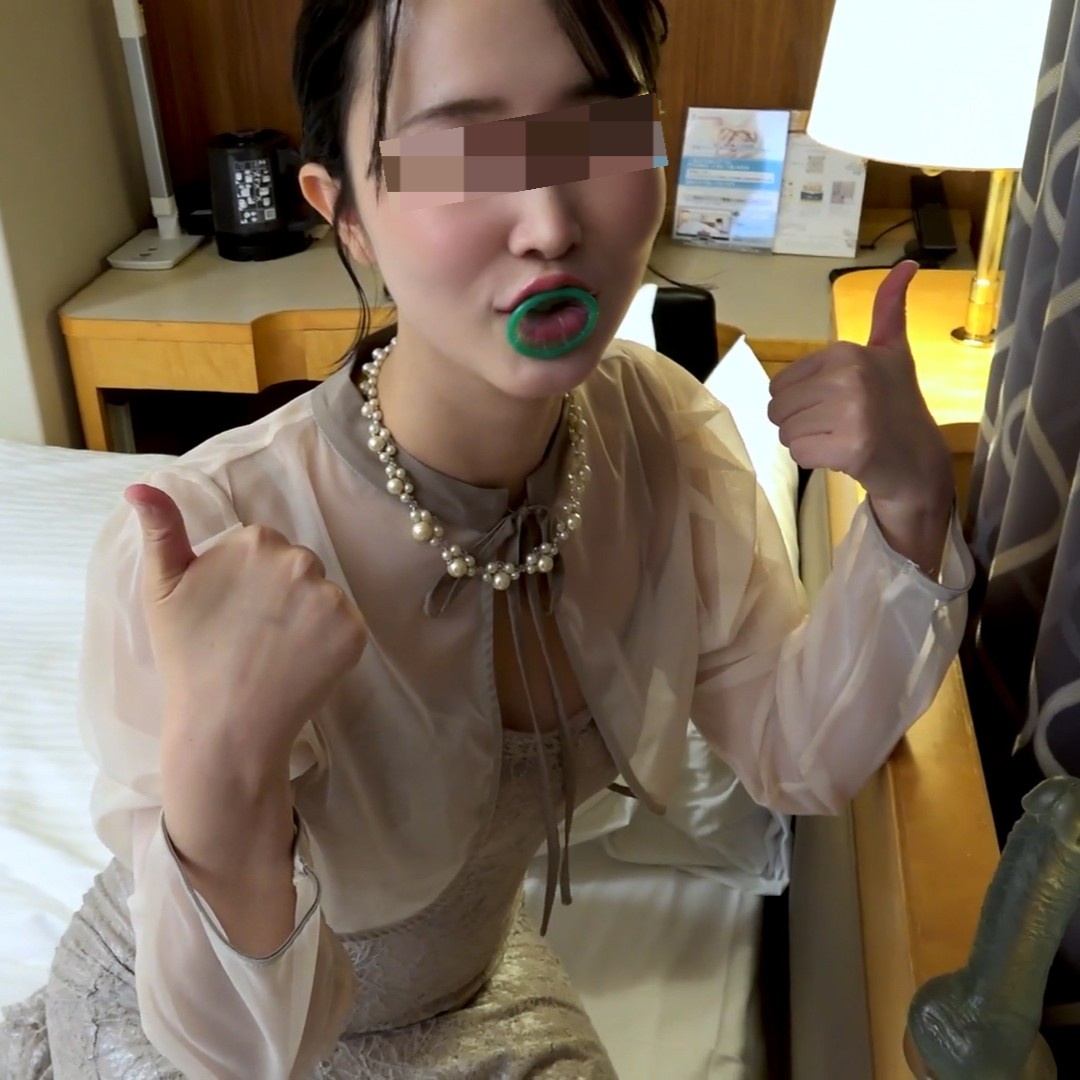 FC2-PPV-4980944 癒し系美人かと思いきや獣声でイく下品な雌。デカ尻震わせて「あ゛ぁ゛ッ…」結婚式帰りに初対面チンポと生ハメ交尾
