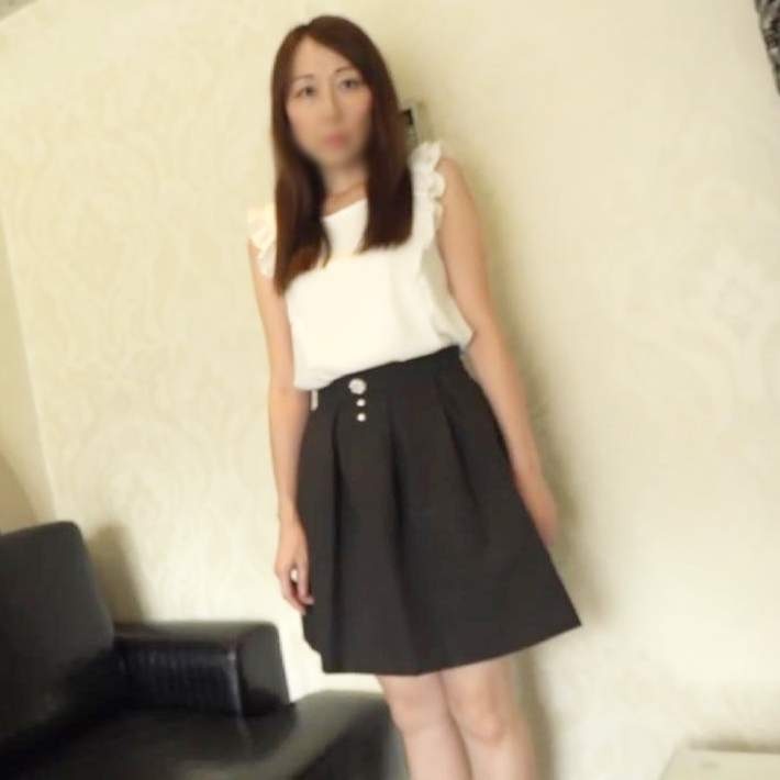 FC2-PPV-4982240 《中出し》パッと見30代の現◯感バリバリスレンダー熟女（45）◆膣奥の子宮口に届くまでズボッと挿入！理性崩壊するほどイキまくり！膣内射精！