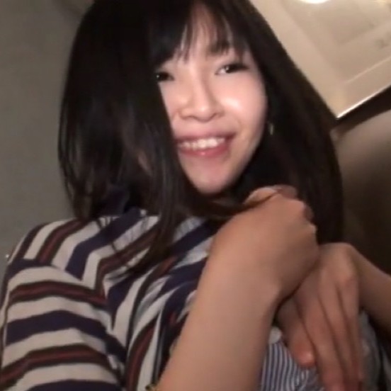 FC2-PPV-4982602 【数量限定】あどけなさが残る20歳のJD。友人との食事の帰りに少しだけ…と誘われて待っていたのは、彼女の理性を心地よく蕩けさせる、想像を絶する魅惑の夜だった。