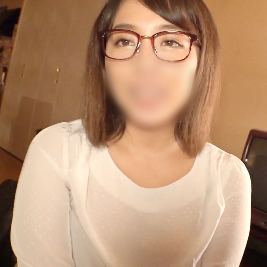 FC2-PPV-4984054 【素人／個撮】24歳おっとり真面目なデカパイ裏垢お*さん。エロムチ巨尻ボディをバックからガン突きハメ撮りセックス。