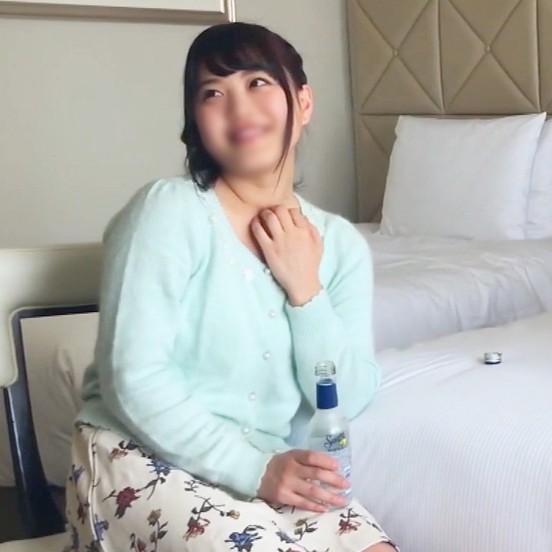 FC2-PPV-4984105 素朴可愛い絶妙なグラマラスボディ女シ大生(20)) 性欲任せに生ハメを求め、”汗だく” ”絶叫”の本気イキ。