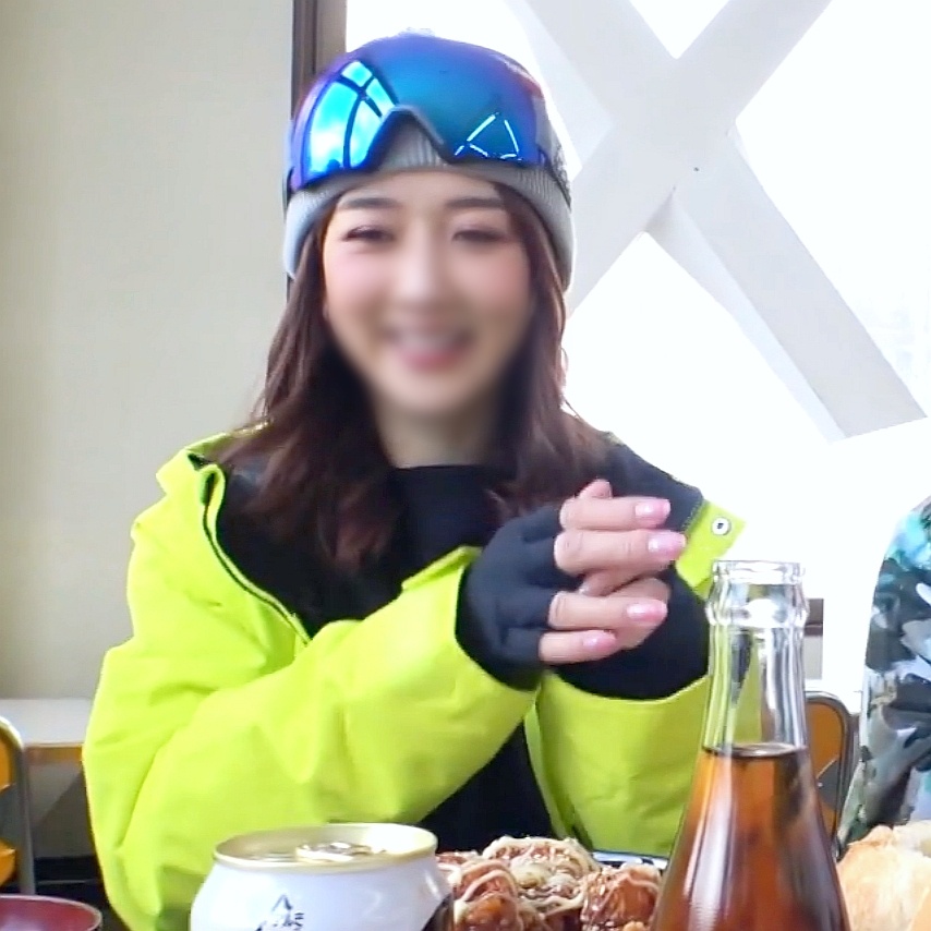 FC2-PPV-4985463 美人系、気が強くSそうな雰囲気を醸し出している美容エステティシャン。 子宮が雑魚すぎて何回イっても擦りつけ腰振りしてくるドパメス。