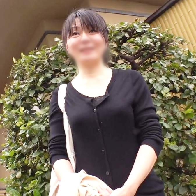 FC2-PPV-4988247 《人妻》清楚で大人しそうな55歳人妻がエロ水着着てローションまみれで濃厚ハメ撮りSEX！メス顔大絶頂！！女の顔を覗かせてエロモード全開でイキまくり！