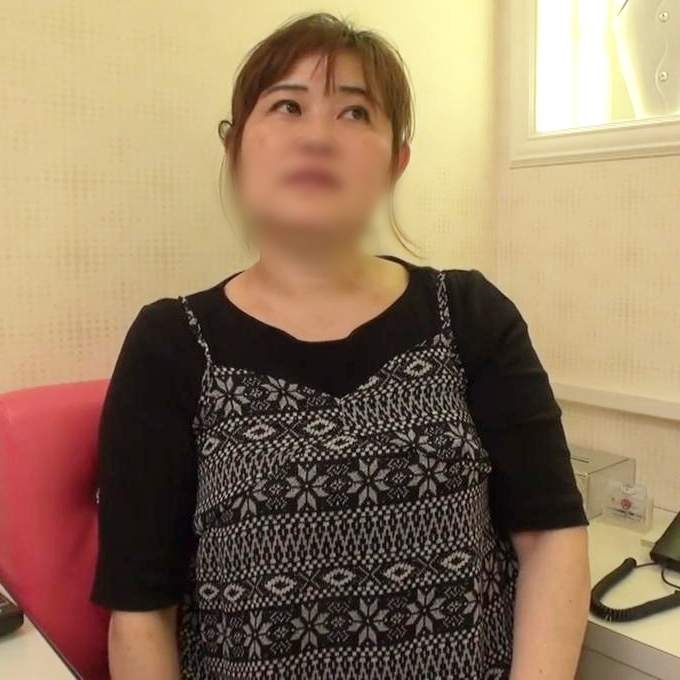 FC2-PPV-4988251 【人妻】旦那さんとは5年セックスレス！ドMのぽっちゃり人妻◆目隠しされて電マと生チ○ポで連続イキ！Fカップおっぱいどころかたわわな腹肉まで揺らせてイキ狂う…