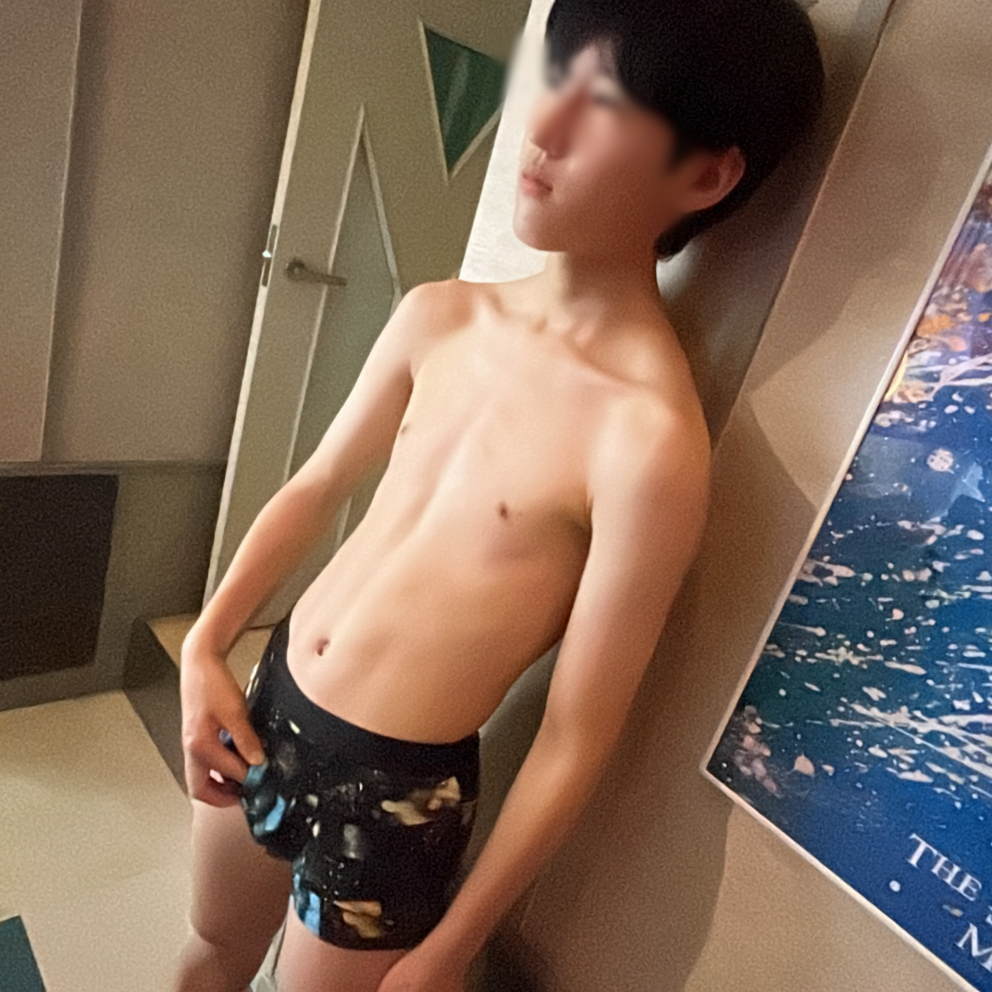 FC2-PPV-4989618 激ワカ　超シ〇タ系男子　ぴちぴち１８歳