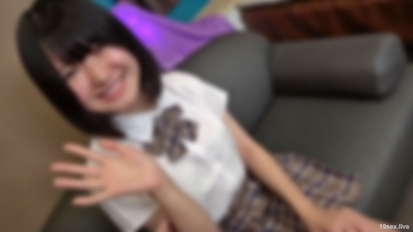 fc2-ppv 3088771 笑顔たっぷりアイドル級の10代。色白スレンダーで未成熟なカラダが快感に溺れて突然の号泣。「妊娠しちゃいます…」と不安な顔も最後は大量中出し。人生初めてのフェラ特典付き。 {