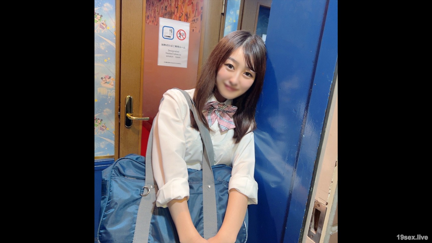 fc2-ppv 3137099 初顔出し！！12/7まで限定！！【無修正】合唱部のコンクールに向け直向きに練習に励む女子生徒を部活帰りに呼び出しゴム無し膣内射精！！（後編） {